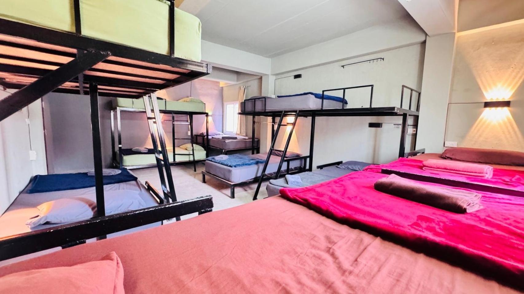Stay At Moon Hostel Haad Rin Ngoại thất bức ảnh
