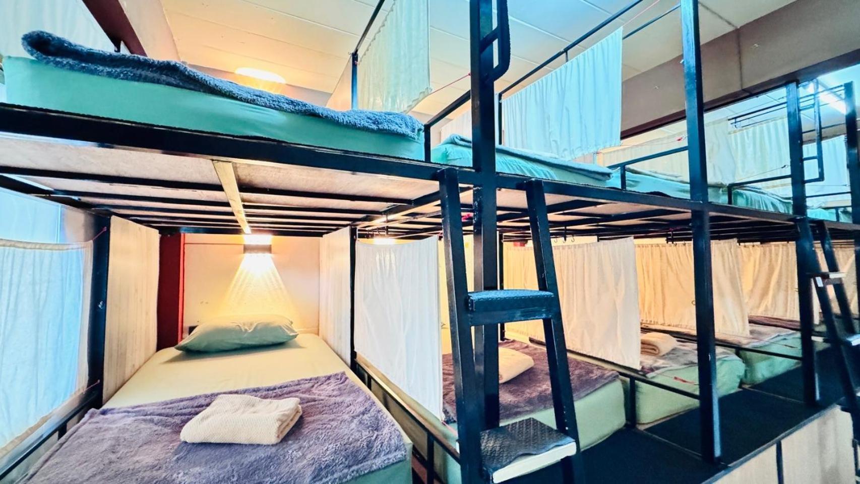 Stay At Moon Hostel Haad Rin Ngoại thất bức ảnh