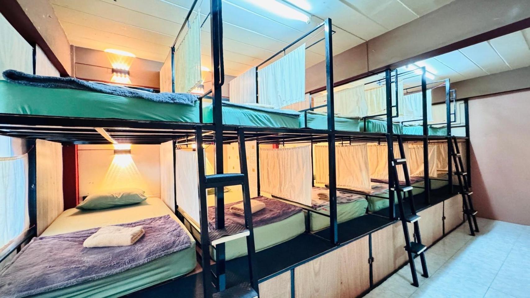 Stay At Moon Hostel Haad Rin Ngoại thất bức ảnh