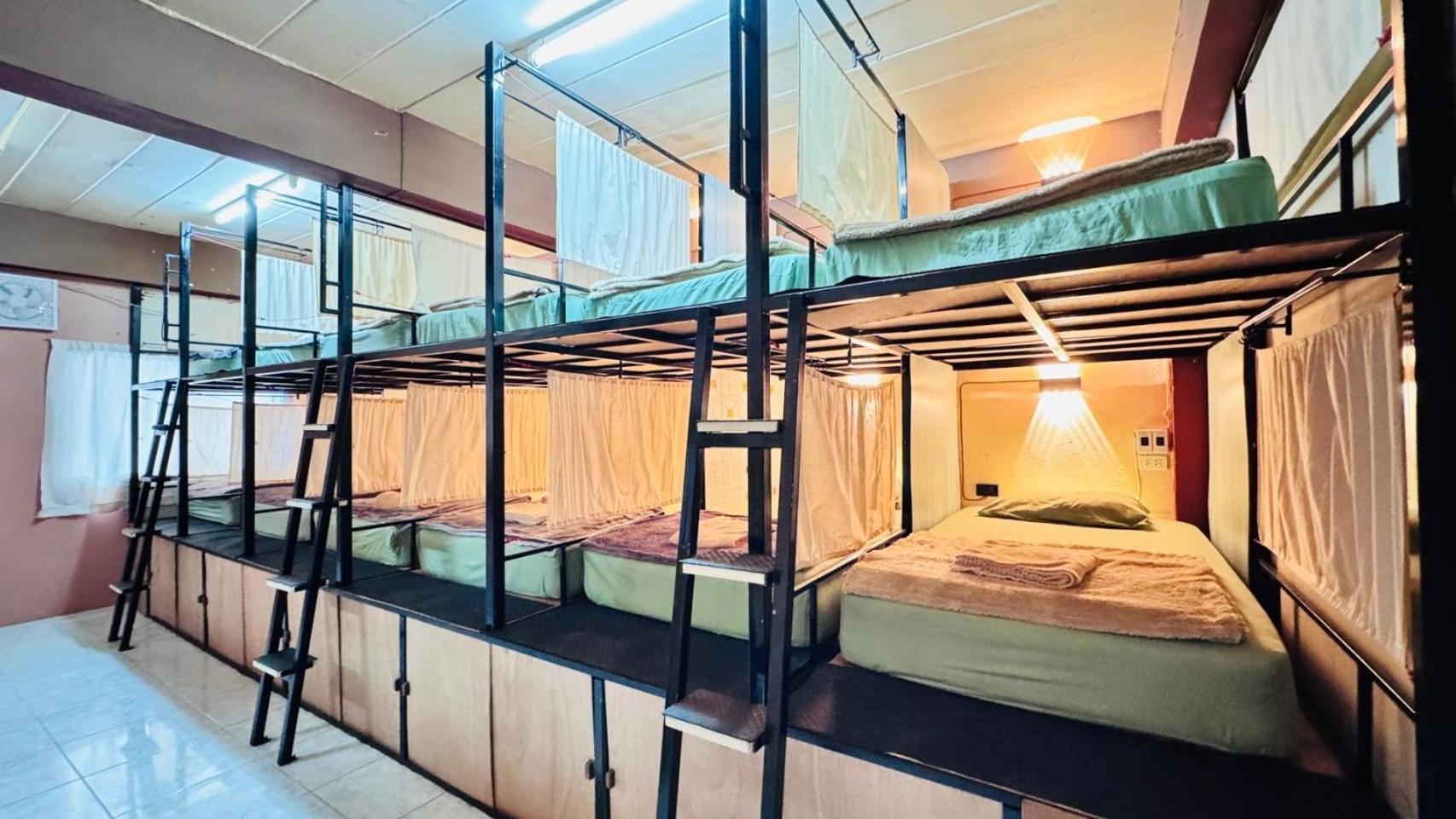 Stay At Moon Hostel Haad Rin Ngoại thất bức ảnh